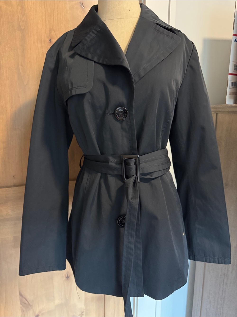 Ellen Tracy Black Belted Short Trench Coat Rain Jacket Womens M Preppy office